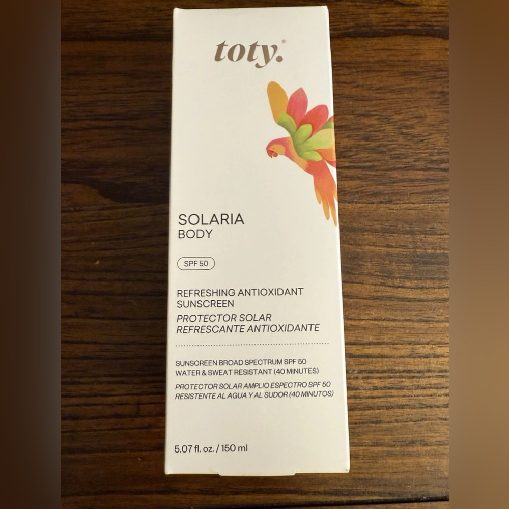 Tory Solaria Body Refreshing Antioxidant Sunscreen SPF 50 5.07 Fl oz exp 6/27